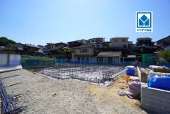 生活がワンフロアで完結する平屋建て＾＾敷地約81坪。駐車3台分＾＾西鉄バス「六本松」歩3分。