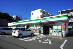 ファミリーマート　福岡寺塚
