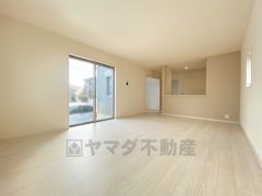 広々とした約18帖のLDK。