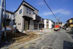 前面道路は南側約3.9ｍの公道に面しています＾＾