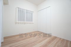 住む人のこだわりを活かす洋室＾＾広めのクローゼットもあり荷物もすっきり片付けられ、ゆとりのある暮らしが出来ます＾＾ 