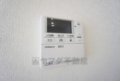おいだき機能つきなのでお風呂に入る時間が異なるご家庭には嬉しいですね。ボタン一つで快適で便利な生活が＾＾
