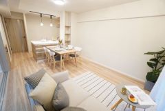 温かみのある雰囲気と、キッチンでの作業性を兼ね備え、家族の笑顔あふれる団らんのひと時をお過ごしいただける設計になっています。