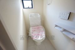トイレは1階と2階それぞれに設けられています＾＾