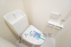 1階2階の2ヶ所にトイレがありますので、忙しい朝にも家族に気を使わず、ゆとりが生まれますね＾＾