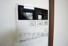 おいだき機能つきなのでお風呂に入る時間が異なるご家庭には嬉しいですね。ボタン一つで快適で便利な生活が＾＾ 