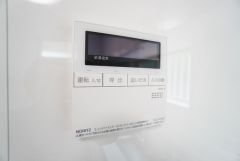 おいだき機能つきなのでお風呂に入る時間が異なるご家庭には嬉しいですね。ボタン一つで快適で便利な生活が＾＾