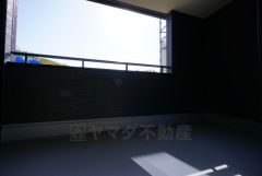 急な降雨時も雨が降りこみにくく安心のインナーバルコニー。