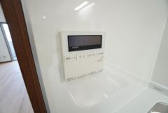 おいだき機能つきなのでお風呂に入る時間が異なるご家庭には嬉しいですね。ボタン一つで快適で便利な生活が＾＾