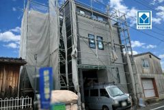 3階建て＾＾JR＆西鉄のダブルアクセス。JR「笹原」駅＆西鉄「井尻」駅(自転車8分/1.8ｋｍ)＾＾ららぽーと福岡(車3分/1.4ｋｍ)＾＾