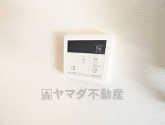 おいだき機能つきなのでお風呂に入る時間が異なるご家庭には嬉しいですね。ボタン一つで快適で便利な生活が＾＾