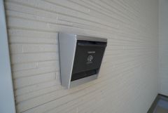 EV車充電用プラグが完備されています。自宅で充電ができる為車のランニングコストを節減できます。
