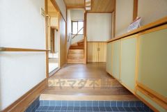 シューズボックス付きの玄関です＾＾スッキリと片付いた玄関は気持ちがいいです。