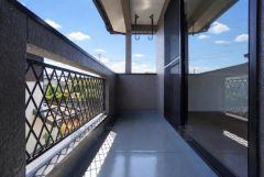 陽当たりの良いバルコニーです＾＾