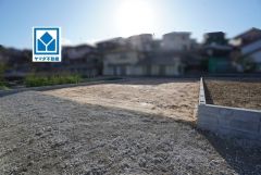 生活がワンフロアで完結する平屋建て＾＾敷地約81坪。駐車3台分＾＾西鉄バス「六本松」歩3分。