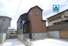 西鉄バス「中尾一丁目」停(歩5分)大橋天神・博多行＾＾快速も停車＾＾サニー若久店(歩5分)＾＾マルキョウ中尾店(歩7分)周辺環境充実＾＾