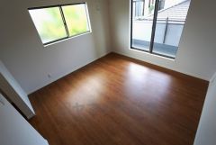 8帖と広めの主寝室はダブルベッドも余裕で配置できます。