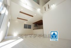 20.12帖。将来にわたって住みやすくプランニングを重ねて設計された間取で日々の生活をしやすい動線を考えた居住空間を創り上げております＾＾