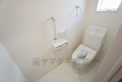 トイレは1階と2階それぞれに設けられています。