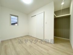 住む人のこだわりを活かす洋室＾＾ウォークインクローゼットもあり荷物もすっきり片付けられ、ゆとりのある暮らしが出来ます＾＾