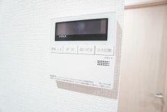 おいだき機能つきなのでお風呂に入る時間が異なるご家庭には嬉しいですね。ボタン一つで快適で便利な生活が＾＾