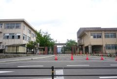 上峰小学校