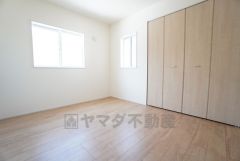 住む人のこだわりを活かす洋室＾＾広めのクローゼットもあり荷物もすっきり片付けられ、ゆとりのある暮らしが出来ます＾＾