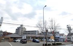 セブンイレブン　福岡若久1丁目店