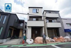 ＪＲ鹿児島本線「竹下」歩9分＾＾ 西鉄バス「那珂小学校」停歩3分＾＾