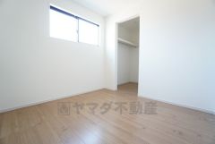 ウォークインクローゼット付きなので、毎日のコーディネートが楽しくなりそうですね＾＾