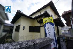 2022年10月に内外装リフォーム済みなので気持ちよく新生活をスタートできそうですね＾＾ カースペースは縦列2台分（車種による）です。