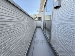 陽当たりの良いバルコニーです＾＾