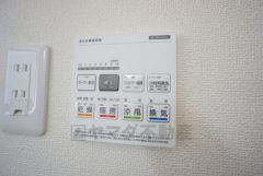 浴室暖房乾燥機には、暖房、乾燥、涼風、換気の4つの機能が付いています。タイマー付きです。換気・雨の日の洗濯も安心です＾＾