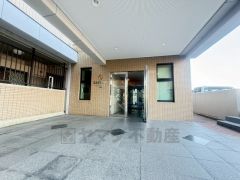 清潔感のあるシンプルでオシャレなエントランス＾＾管理もしかっりとされており安心です＾＾