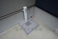 洗車の時などに便利な外水栓。