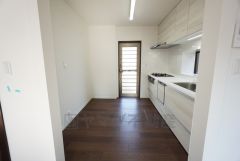 リビングでの寛ぎを邪魔しない仕様のキッチンです＾＾