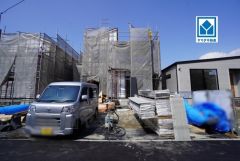 4LDK。南向き。陽当たり良好。スーパー、コンビニ、ドラッグストアまで徒歩約14分圏内＾＾周辺環境充実しています＾＾