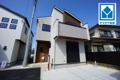 歩8分圏内にはスーパー、コンビニ、ドラッグストアなど。周辺環境充実＾＾