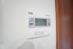 おいだき機能つきなのでお風呂に入る時間が異なるご家庭には嬉しいですね。ボタン一つで快適で便利な生活が＾＾