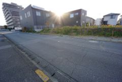 東側約8.1ｍの公道に面しています。