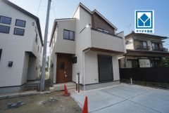歩8分圏内にはスーパー、コンビニ、ドラッグストアなど。周辺環境充実＾＾
