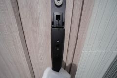 かざすだけで開閉できる、タッチキー採用の玄関。お買い物帰りで、両手がふさがってきても簡単に中に入れます＾＾