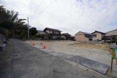 住人以外の車の進入も少なく、小さなお子様を持つご家庭にも安心です。 