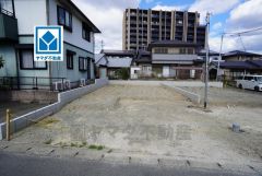 4LDK＾＾床暖房付き＾＾南向きで陽当たり良好＾＾歩6分圏にハカタミスト、明治屋ジャンボ、ミニストップ、ファミマ、ココカラファイン、保育園など周辺環境充実＾＾