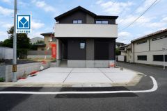 開放感のある角地＾＾ マルキョウ桧原徒歩3分＾＾セブン徒歩5分＾＾ 西鉄バス「桜町」歩3分＾＾天神博多行＾＾