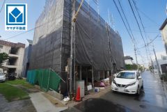 スーパーやコンビニなども近く周辺環境充実。快適でゆとりのある生活空間で新生活を始めましょう^^