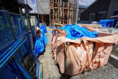 駐車スペースはゆとりある2台分を確保。マイカー用に、お客さま用に、余裕を持ってご利用いただけます。