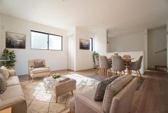 家族が集まる開放的なリビング。思い思いの時間を過ごしたり食事をしたり、素敵な団らんの場になりますね。家具はCGによるイメージ画像