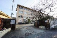 長丘小学校