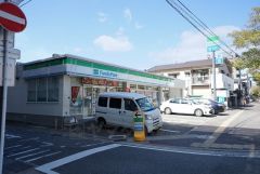 ファミリーマート　福岡鳥飼三丁目